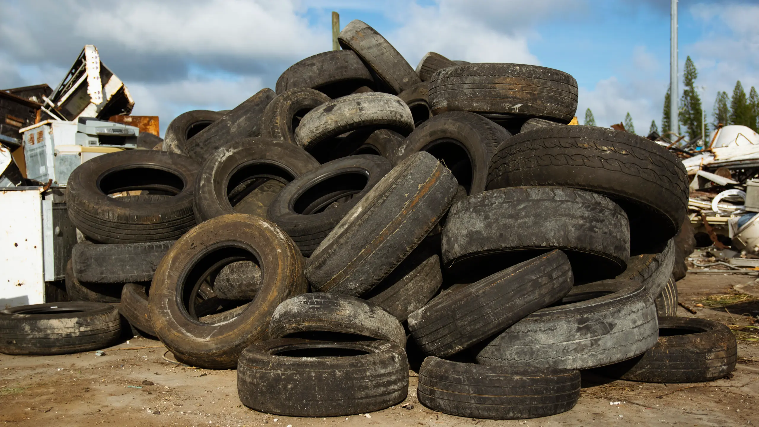 Pneus usagés — filière de collecte et de recyclage en Nouvelle-Calédonie